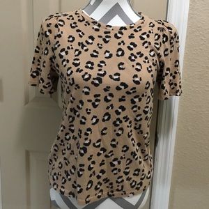 ⭐️Size M⭐️ Animal Print Casual Top